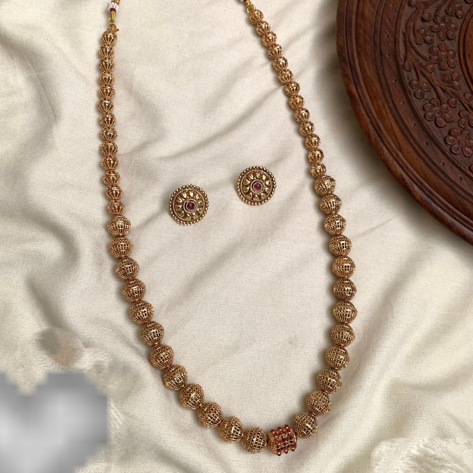 Long sahasra necklace
